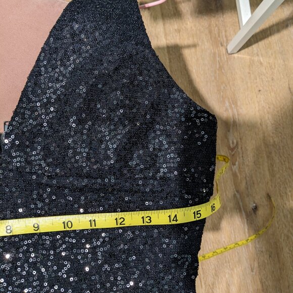 Sequin Crop Top - Picture 4 of 4